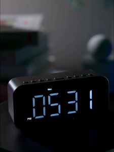 Prakan นาฬิกาปลูกตั้งโต๊ะ แสดงอูนหภูมิ นาฬิกาหัวเตียง นาฬิกาตั้งโต๊ะ แสดงวิทยุ WiFi Alarm Clock หน้าจอ LED Bluetooth 5.0 และวิทยุ FM คุณค่าสวยด้วย!