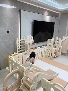 Baby Playpen Crawling Mat Floor Three-Sided Childrens Indoor Game Home Baby Safety Guardrail