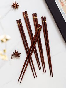 Japanese Style Sakura Wood Chopsticks Anti-mold Anti-slip Fine Gold Flower Real Wood Chopsticks Dining Utensils Handmade