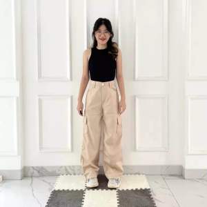Celana Cargo Pants Highwaist Bahan Drill Premium Kulot Cargo Loose Pants Wanita
