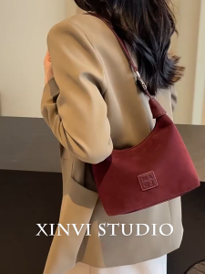 MOUSSON  ฤดูใบไม้ร่วงสไตล์เกาหลีใหม่อินเทรนด์กระเป๋าสะพายข้างแฟชั่นกระเป๋าสะพายข้างคุณภาพสูงกระเป๋าเฉพาะสำหรับผู้หญิง