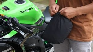 KANGAROO RAINCOAT: Jas Hujan Kangguru Anti Bocor