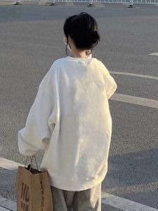 เสื้อฮู้ดคอตตอนบุขนแกะสีขาวสำหรับผู้หญิงฤดูใบไม้ร่วง/ฤดูหนาว สไตล์ย้อนยุคสไตล์อเมริกัน หนา หลวมๆ ไร้หมวก สีพื้น เสื้อตัวบน