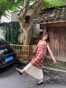 ชุดเดรสยาวลายสก็อตคอตตอนสไตล์หวานสำหรับฤดูร้อนปี 2025 ชุดเดรสยาวลายสก็อตแขนกุดเอวสูง กระโปรงทรงเอ ชุดเดรสยาวปานกลาง