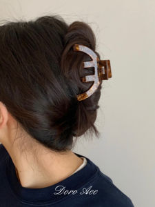 กิ๊บติดผมแบบทันสมัย รูปหัวใจสีทอง ทรงหัวหลัง วัสดุอะซิเตทฝรั่งเศส ตกแต่งด้วยหินธรรมชาติ ชุบเงิน ขนาดเล็ก สำหรับผู้หญิง