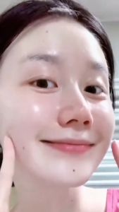 ZooSon Whitening Anti Freckles Cream 20 Gr - Krim Penghilang Flek Wajah & Bintik Hitam