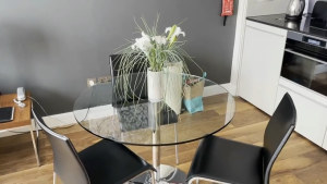 Luxury Creative Glass Small Round Table for Sofa Conversations Simple Reception Round Wood Table