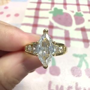 Huitan Gold Color Women Ring Inlaid Sparkling Marquise CZ Simple Versatile Party Wedding Accessories Noble Elegant  Lady Jewelry