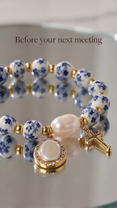 Elegant Blue‑White Porcelain Beaded Bracelet Freshwater Pearl & Cross Charm Bracelet Delicate Religious Jewelry for Business Women Lawyer Professor Office Daily Wear Gift