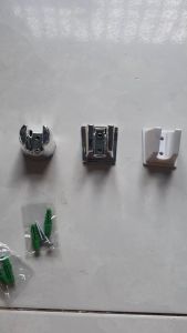 Gác Cài Vòi Sen Tắm Đầu Xịt Visenta Bằng Nhựa Abs Có Kèm Ốc Vít