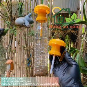 Dụng cụ bẫy ruồi vàng đục bông trái thế hệ mới linh hoạt tiết kiệm có bán lẻ