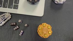 Cool Alloy Fidget Spinner Metal Toy for Kids Adults Fidget Cube Chain Toys Small Sensory Gadget Finger Hand Spinner Focus Desk Spining Top Toy Party Favors Prizes Goody Bag Fillers Novelty Gift