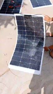 โซล่าเซลล์พลังงานสะอาด 1 แผ่ง แบบอ่อนตัว 100W 18V มือทรงเพียง 100 วัน MONO โมโนคริสตัลไลน์ พลังงานแสงอาทิตย์ Solar Cell มีประกันไฟออก 10 ปี รับประกันสินค้า พร้อมส่งอย่าง 5 เครื่อง