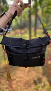 Tas Selempang Kalibre Messenger Bag Cassius 921619000 Dark Black Tas pria