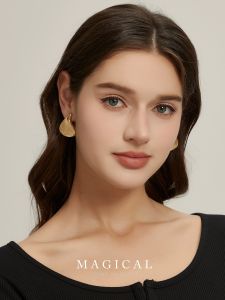 Exaggerated Personality French Style 925 Silver Needle Earrings Women Luxury Sensation Ear Jewelry Elegant Fashion Accessories