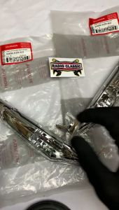 Lampu Sein Assy Rihting Depan Kiri Kanan Honda Vario 125 Fi Old Ori Ahm 33400KZR601 33450KZR601