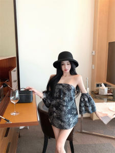 GUZILIAN | เสื้อครอปแขนสั้นเซ็กซี่สำหรับผู้หญิงในช่วงฤดูร้อน ทรงเข้ารูป ดีไซน์เปิดหลัง ผ้าฝ้ายผสมโพลีเอสเตอร์ ความยาวปกติ