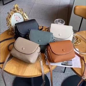 Tas Selempang Wanita Stylish & Elegan 2025