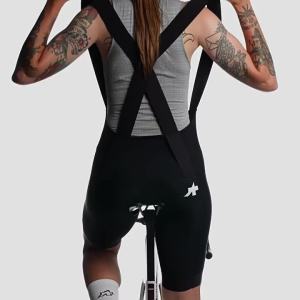 ASSOS | Breathable Womens Long Distance Cycling Shorts