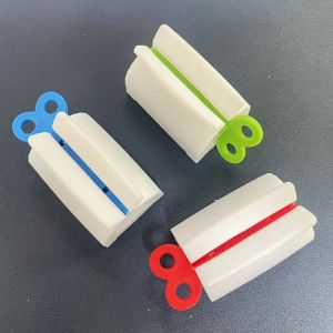 Durable Plastic Toothpaste Squeezer Set Easy Roll Dispenser for Toothpaste & Facial Cleanser Cosmetics Oral Care Bathroom Tools