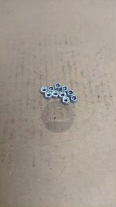 10 PCS MUR NYLON PUTIH KUNCI 7 M4 LOCKNUT GALVANIS DIAMETER DALAM 4MM LUAR 7MM PITCH DRAT 0.7