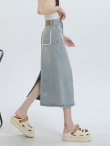 QIAOMIDUO | กระโปรงยีนส์ทรงเอเอวสูงสำหรับผู้หญิง ฤดูร้อน 2024 กระโปรงยาวปานกลางทรงกลมสีอ่อนใหม่สำหรับผู้หญิงรูปร่างเปียก