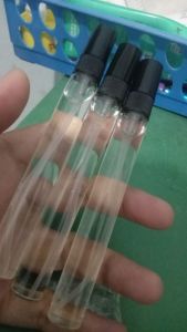 Parfum kekinian aroma buah menyegarkan parfum pria dan wanita parfum terbaru parfum relaksasi