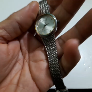 Đồng hồ đeo tay nữ ROGATIS Quartz size 25mm dây lưới màu bạc mặt trắng phong cách thanh lịch