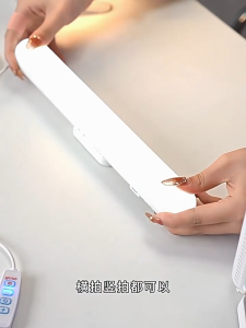 Đèn LED cầm tay mini – Giải pháp ánh sáng hoàn hảo cho livestream chụp ảnh trong nhà & ngoài trời!