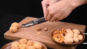 Kitchen Stainless Steel Crab Cracker Heavy Duty Nutcracker Multifunction Metal Opener Sheller Opener Seafood Plier