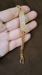 Gelang Rantai Sandra Persegi Kristal Emas Titanium 22K