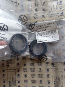 SEAL AS SHOCK DEPAN NINJA 150R RR NEW SEAL SIL AS SHOCK DEPAN KANAN KIRI NINJA 150RR OLD ZX150 92049-1340 KGP