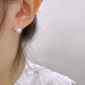 LAZO DIAMOND Sea of Beauty Twist Teardrop Pearl and Diamond Stud Earrings in 9k White Gold