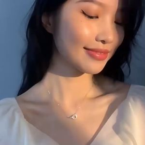 Chard Wake Kalung Wanita Moebius Strip Design Berlian Kalung Cewek Fashion Korea Elegan Necklaces Original Sertifikat GRA Hadiah