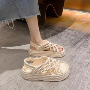 Flat Bottom Sandals Womens 2025 Summer New Thick Heel Roman Style Fairy Trendy Platform Slippers Casual Cross Band Flatform Shoes