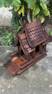 ศาลพระภูมิไม้สัก รุ่นระเบียงหน้ากว้าง (มีบันได) ขนาด 17x45x44 cm ศาลตายาย บ้านทรงไทย ทนแดดทนฝน