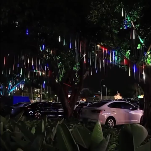 Lampu meteor shower lights efek LED RGB merah putih agustusan 17 agustus warm white waterproof cahaya bintang jatuh hujan hias pohon taman rumah kantor bendera ramadhan natal pesta tahun baru