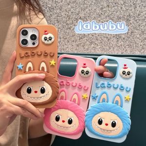 💯【เคสโทรศัพท์】 + Gratis Ongkir💯การ์ตูน3D Labubu แคนวาสเหมาะสำหรับ iPhone 12 13 14 15 16 Pro Max 14 15 Plus เคสโทรศัพท์ซิลิโคนโทรศัพท์กรอบเคสกันกระแทกนิ่ม