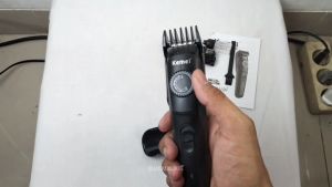 Alat Cukur Rambut Kemei KM-5013 Mesin Cukuran Cas Limit Hair Cut Comb 1-20mm Clipper Charger