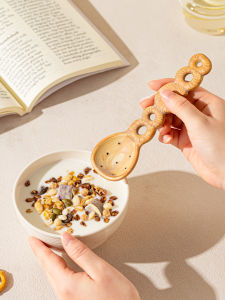 SIYUE | Cute Underglaze Long Handle Childrens Special Spoon