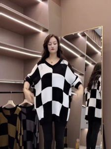 Áo Sweater V-neck Trắng Da Ôm Sát Phong Cách Hàn