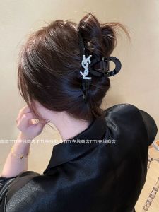 Korean Style Large Black Shiny Shark Clamp Hair Clip Womens Fashion Letter Flash Diamond Hair Clip Elegant Sensation Half Grab