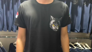 KAOS TSHIRT BAJU DISTRO TUNGGU SAJA NANTI AKAN KU LAYANI HINAANMU ITU