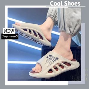 QXshop สินค้าพร้อมจัดส่ง รองเท้าแฟชั่นผู้ชายสุดเท่ พื้นนิ่มใส่สบายลวดลาย เป็นเอกลักษณ์ สีสันสวยถูกใจสายแฟชั่น มี 3 สี ราคาที่โปรดที่สุด!