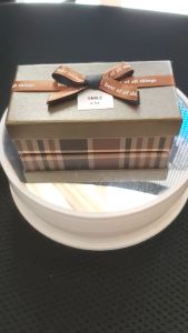 Hộp Quà Sinh Nhật Gắn Nơ Màu nâu Sang Trọng và Lịch Lãm Phù Hợp Tặng Người Yêu Bạn Bè