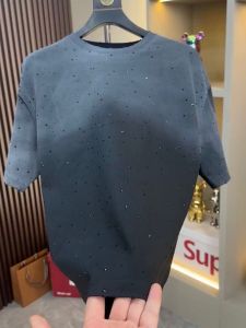 เสื้อยืดคอกลมแขนสั้นหลวมๆ สไตล์ลำลองสำหรับผู้ชายในช่วงฤดูร้อน เสื้อยืดคอกลมแบบลำลองที่สวมใส่สบายและมีสไตล์