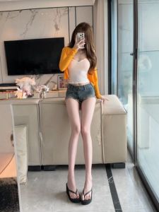 CHANGTONG | Bộ Đồ Camisole Trắng Quyến Rũ kèm Áo Sweater