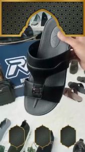 RIWEI Sandal Lelaki Kasual Ringan EVA Anti-Slip & Selesa Men Fashion 40-45 R267