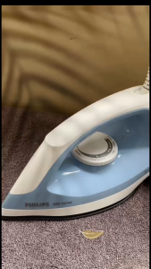 Setrika Philips DST 0500/ 0510 | Dry iron anti lengket | Random colour Kecil Ringan dan Efisien dengan Lapisan Anti-Lengket - TD