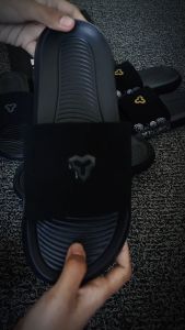 Rootly - Sandal Selop Pria Fullblack Series Skin Polos